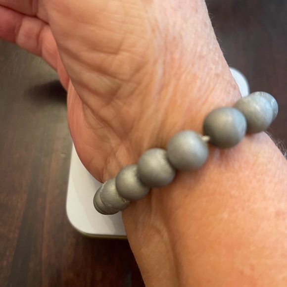 New Kinsley Armelle Geode Collection Frost Silver Bracelet - Picture 5 of 5